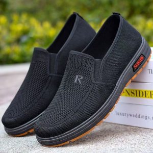 Men’s Casual Slip-On Mesh Shoes